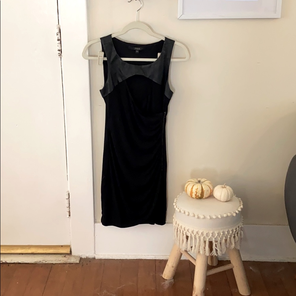 NWOT Guess bodycon dress